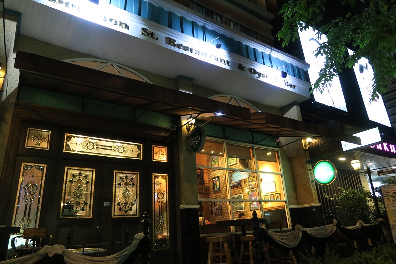 bourbon street bangkok｜オイスターとハンバーガーのアイリッシュパブ＠エカマイRd63