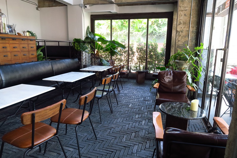 デザイナーズホテルカフェ『KURIOUS CAFE』＠トンローsoi36