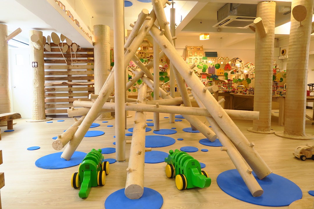 これで無料なのが凄い！PlanToysの『Forest of Play』木のおもちゃ専門店の遊び場へ行ってきました！